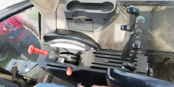 Tractor John Deere 4955 - 14 Tractor John Deere 4955 - 14