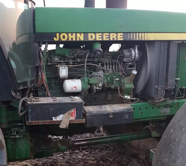 Tractor John Deere 4955 - 4 Tractor John Deere 4955 - 4