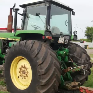 Tractor John Deere 4955 - 8 Tractor John Deere 4955 - 8