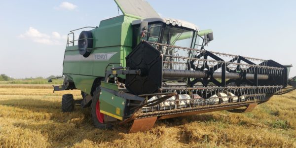 Combina agricola Fendt 5220 E Combina agricola Fendt 5220 E