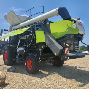 Combina Claas Trion 530 - 4 Combina Claas Trion 530 - 4