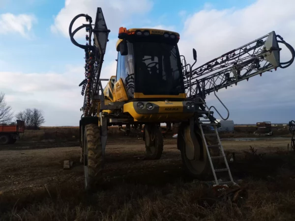 Masina Erbicidat Agripla - 8 Masina Erbicidat Agripla - 8