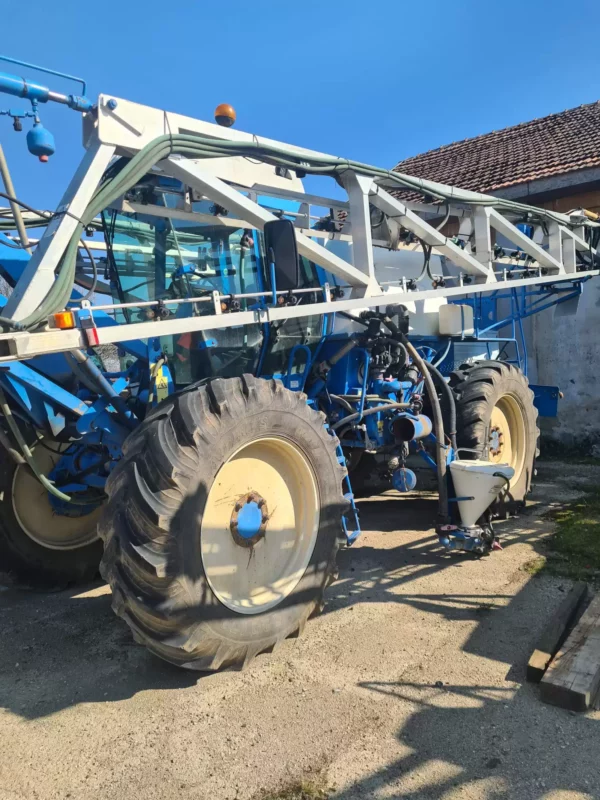 Masina erbicidat Matrot MD44 - 5 Masina erbicidat Matrot MD44