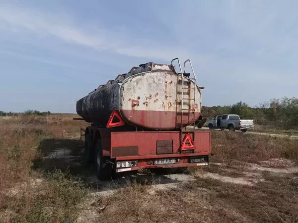 Cisterna Automecanica 24000L an 1995 - 5 Cisterna Automecanica 24000L an 1995 - 5