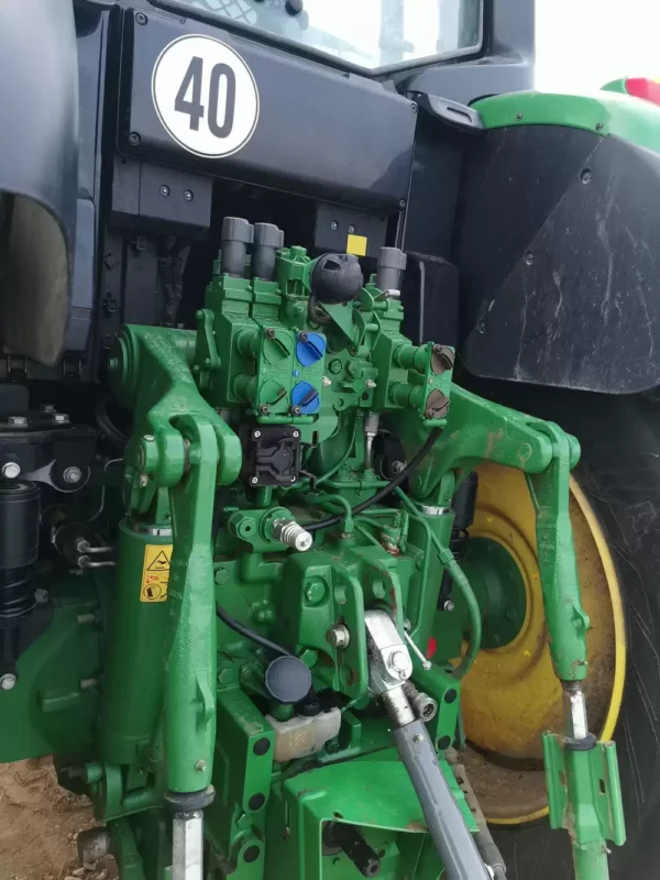 Tractor John Deere 6175M an 2021 - 8 Tractor John Deere 6175M an 2021 - 8