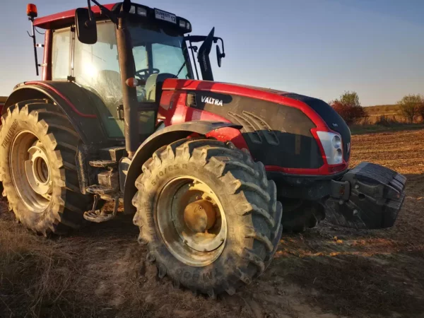 Tractor Valtra T193 an 2015 - 12 Tractor Valtra T193 an 2015 - 12