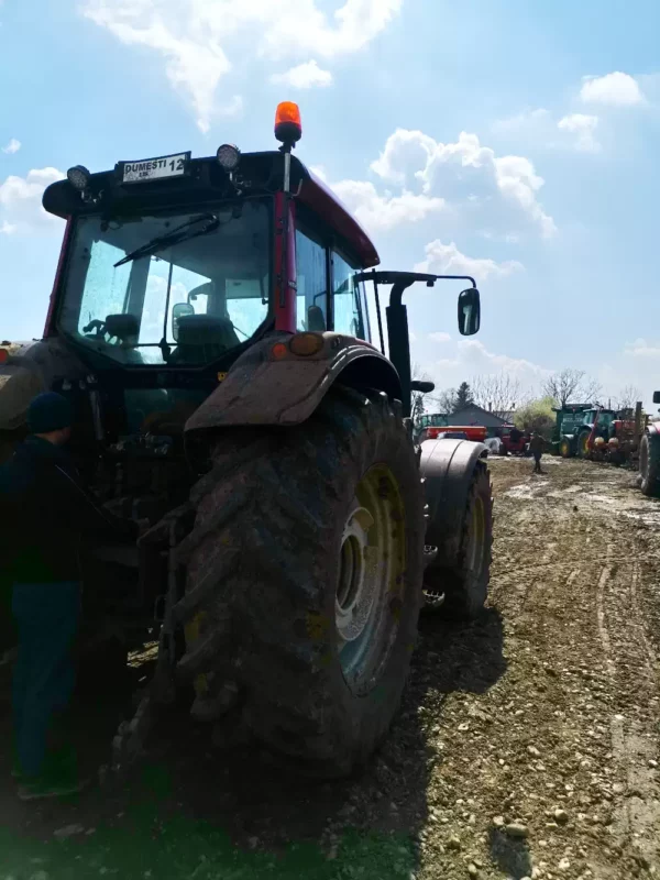 Tractor Valtra T193 an 2015 - 4 Tractor Valtra T193 an 2015 - 4